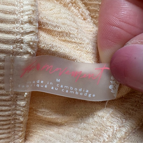 Free People Movement Ribbed Light Orange Shorts Women’s Size Medium - Picture 3 of 6